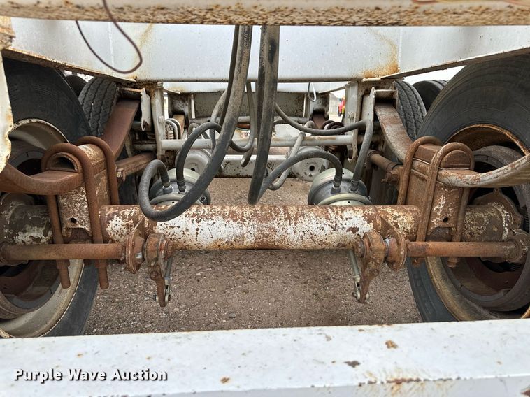 image for item NE9027 1985 Loln  bottom dump trailer