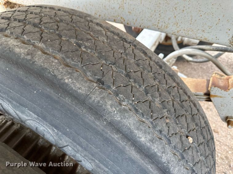 image for item NE9027 1985 Loln  bottom dump trailer