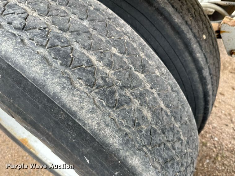 image for item NE9027 1985 Loln  bottom dump trailer