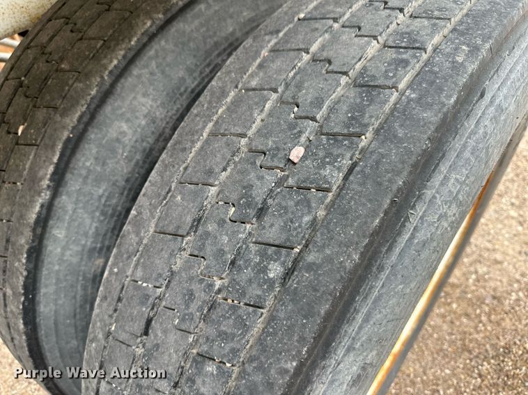 image for item NE9027 1985 Loln  bottom dump trailer