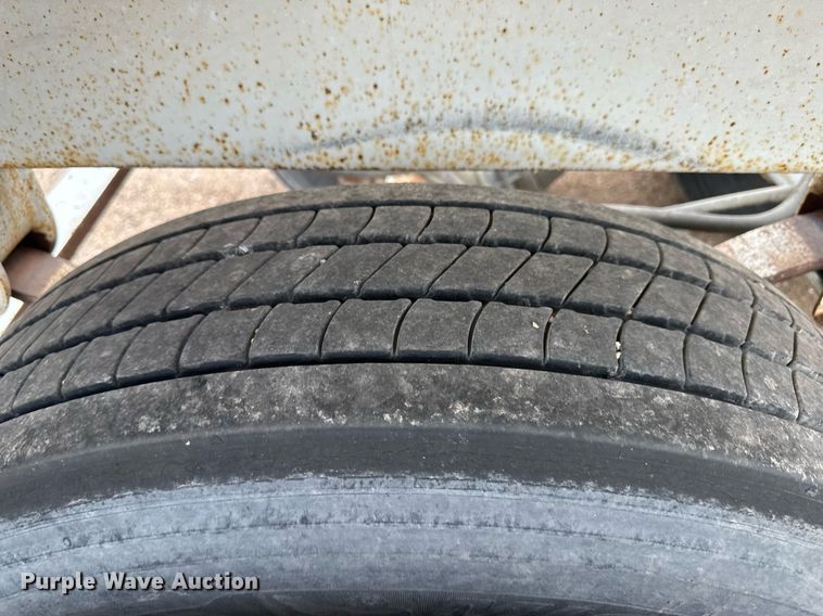 image for item NE9027 1985 Loln  bottom dump trailer