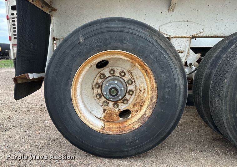 image for item NE9027 1985 Loln  bottom dump trailer