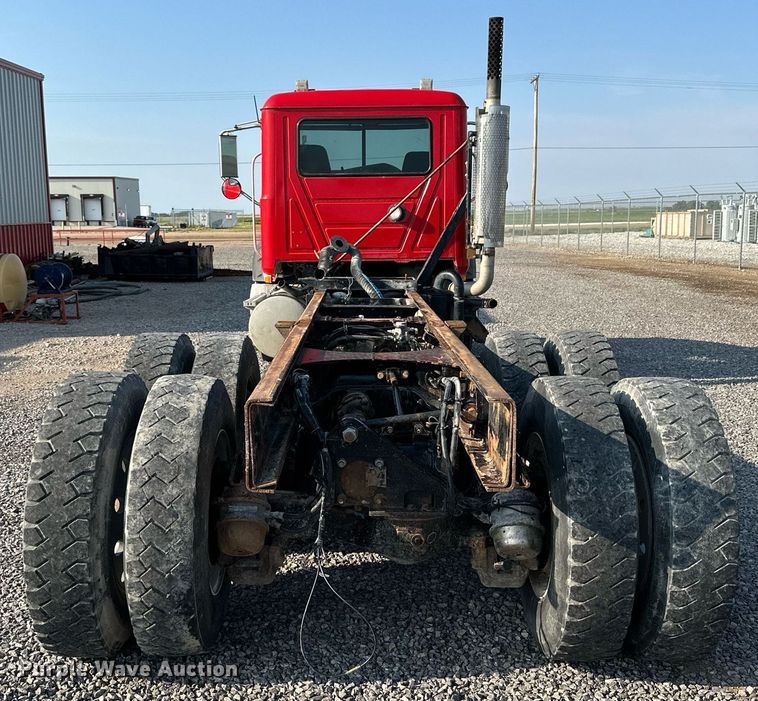 image for item NP9770 2008 Mack GU713  truck cab and chassis