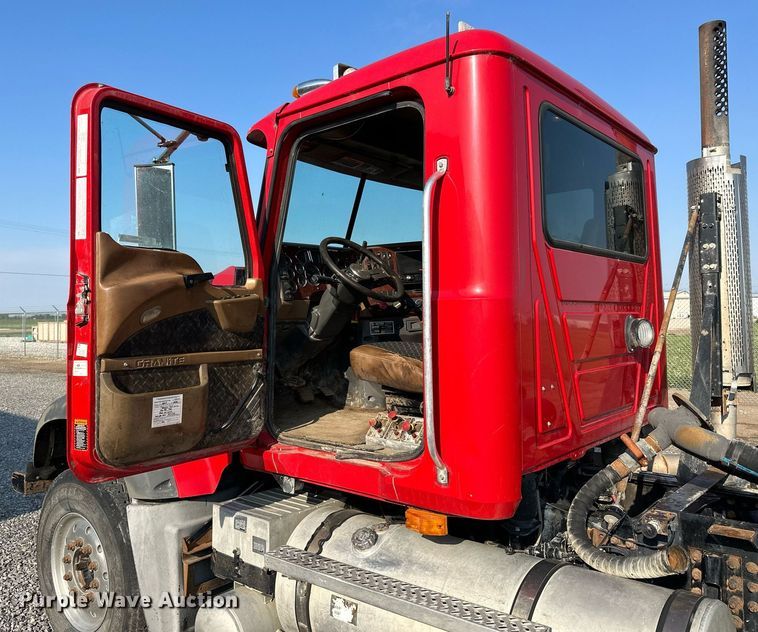 image for item NP9770 2008 Mack GU713  truck cab and chassis