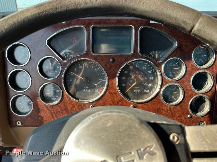 image for item NP9770 2008 Mack GU713  truck cab and chassis