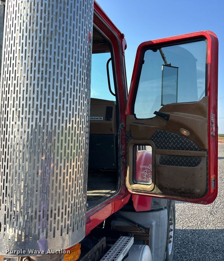 image for item NP9770 2008 Mack GU713  truck cab and chassis