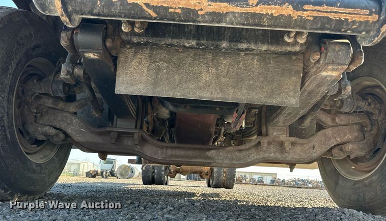 image for item NP9770 2008 Mack GU713  truck cab and chassis