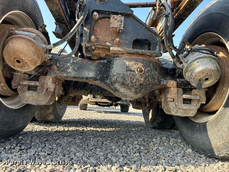 image for item NP9770 2008 Mack GU713  truck cab and chassis