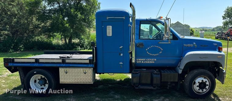 image for item NP9778 1994 GMC TopKick C6500  flatbed truck