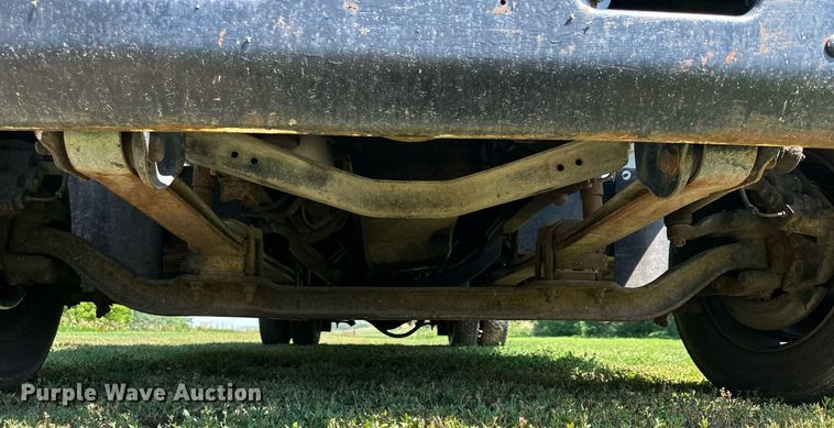 image for item NP9778 1994 GMC TopKick C6500  flatbed truck