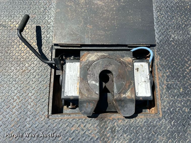 image for item NP9778 1994 GMC TopKick C6500  flatbed truck