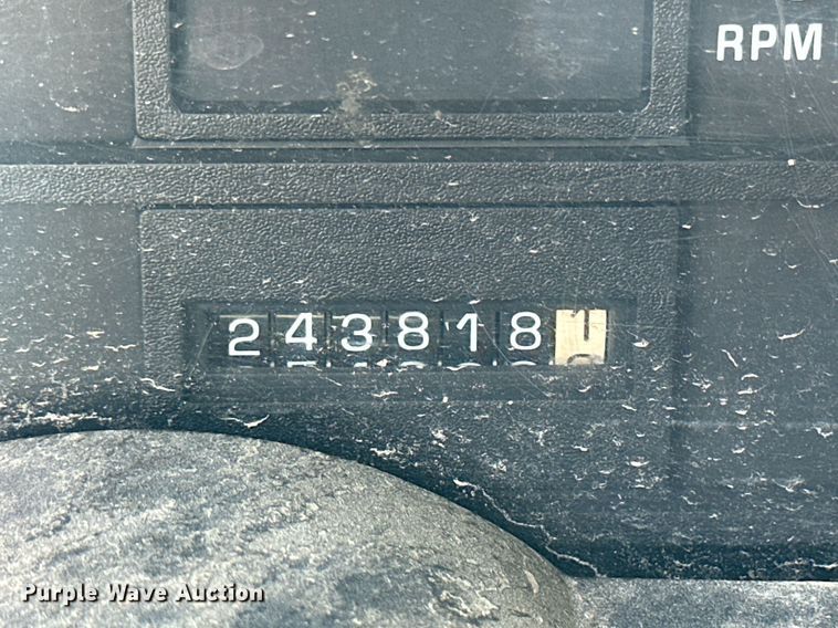 image for item NP9778 1994 GMC TopKick C6500  flatbed truck