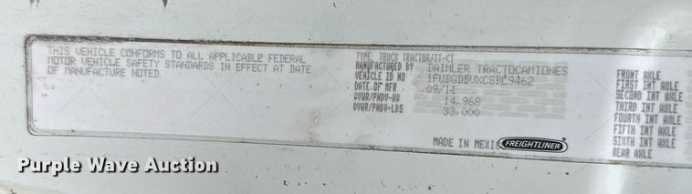 image for item NP9780 2012 Freightliner Cascadia  semi truck