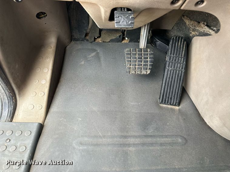 image for item NP9782 2013 Freightliner Cascadia  semi truck