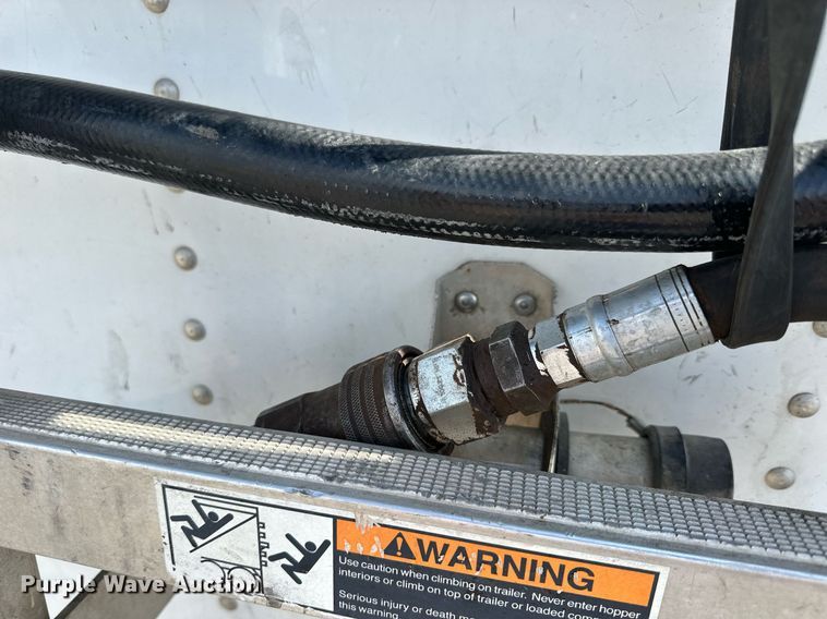 image for item NP9783 2014 Wilson  DWBT-650SS live bottom trailer