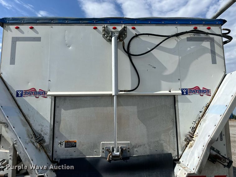 image for item NP9783 2014 Wilson  DWBT-650SS live bottom trailer