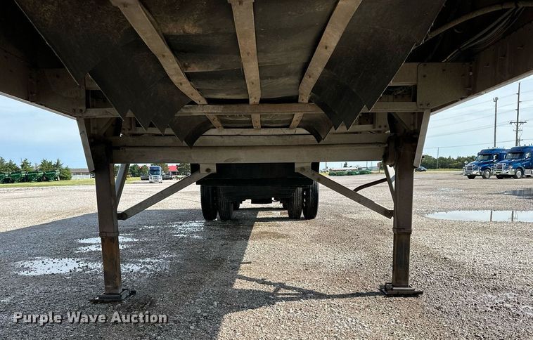 image for item NP9783 2014 Wilson  DWBT-650SS live bottom trailer