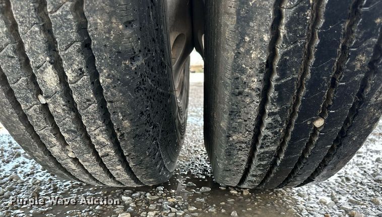 image for item NP9783 2014 Wilson  DWBT-650SS live bottom trailer