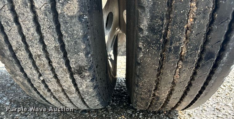 image for item NP9783 2014 Wilson  DWBT-650SS live bottom trailer