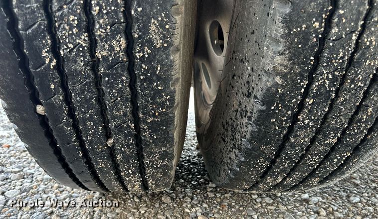 image for item NP9783 2014 Wilson  DWBT-650SS live bottom trailer