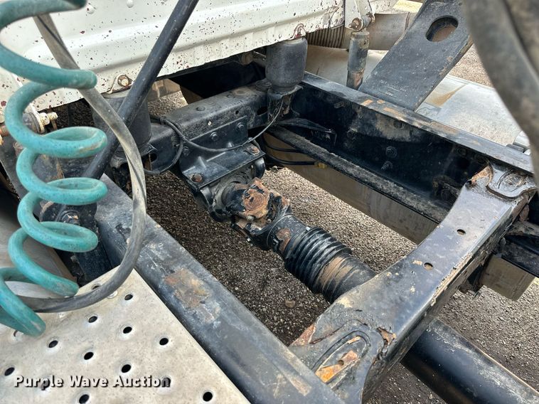 image for item NP9784 2013 Freightliner Cascadia  semi truck