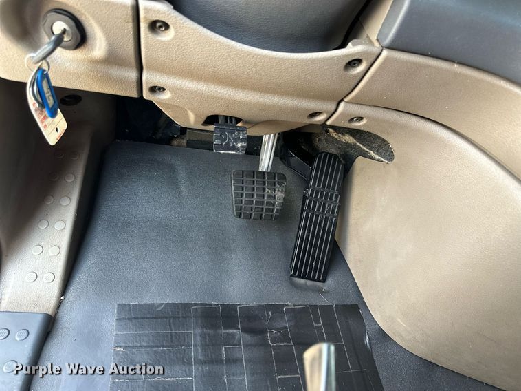 image for item NP9784 2013 Freightliner Cascadia  semi truck