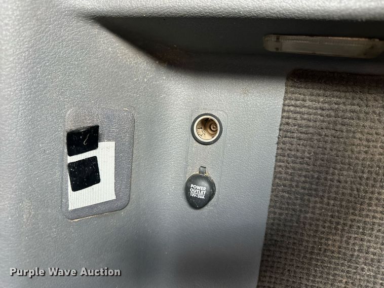 image for item NP9784 2013 Freightliner Cascadia  semi truck