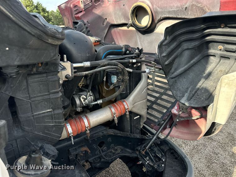 image for item NP9784 2013 Freightliner Cascadia  semi truck