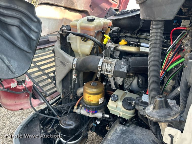 image for item NP9784 2013 Freightliner Cascadia  semi truck