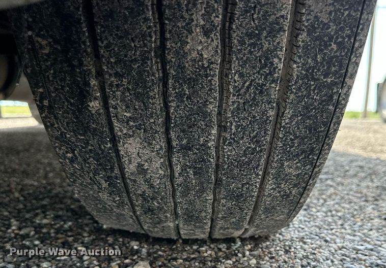 image for item NP9784 2013 Freightliner Cascadia  semi truck