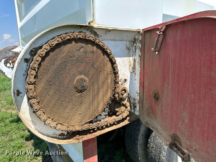 image for item NY9142 2018 Mas  silage trailer