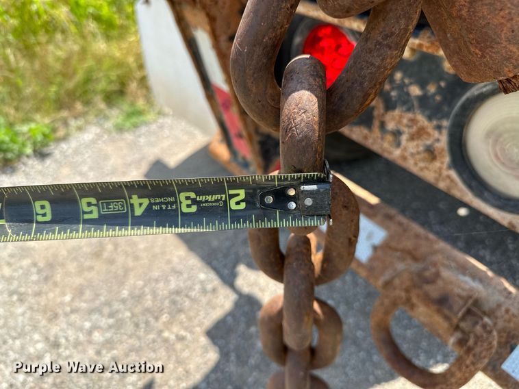 image for item OC9035 2011 Peterbilt 365  winch truck