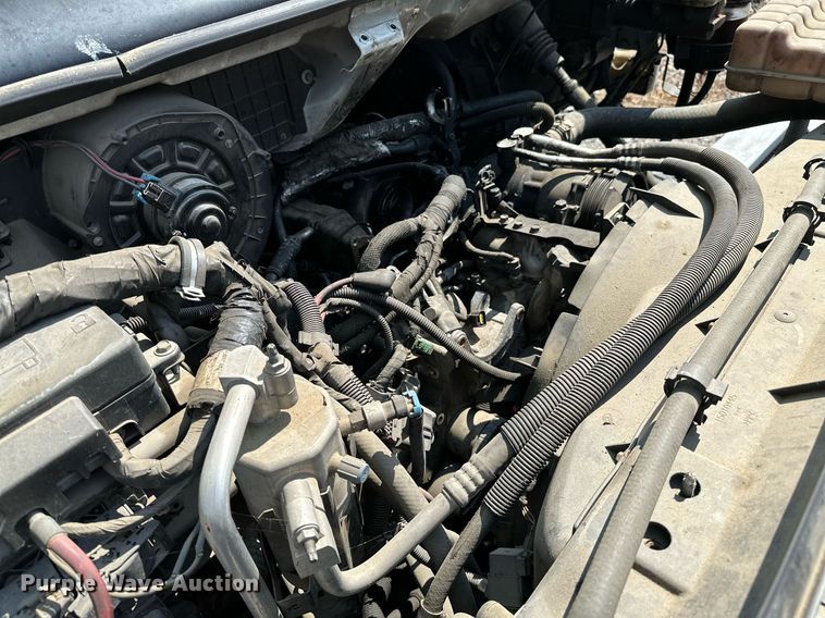 image for item OC9049 2009 GMC C5500  truck cab and chassis