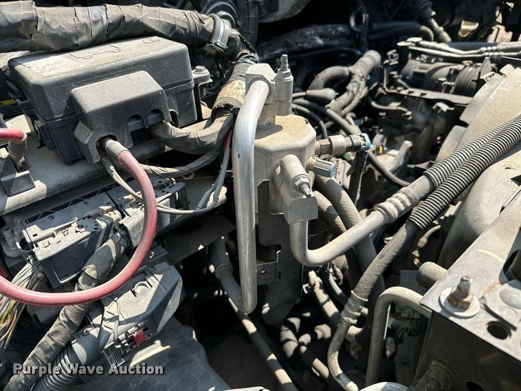 image for item OC9049 2009 GMC C5500  truck cab and chassis