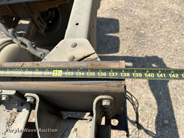 image for item OC9050 2003 GMC C7500  truck cab and chassis