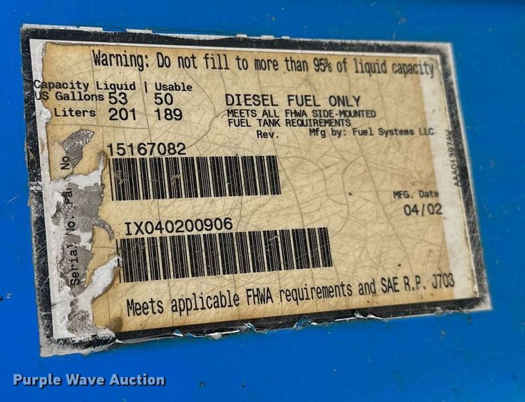 image for item OC9050 2003 GMC C7500  truck cab and chassis