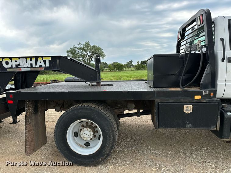 image for item OC9066 1998 GMC C7500  flatbed truck