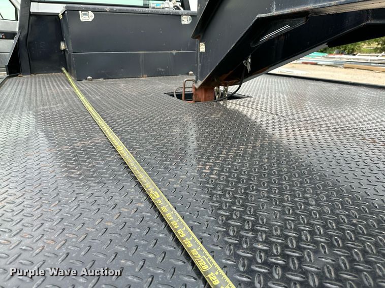 image for item OC9066 1998 GMC C7500  flatbed truck