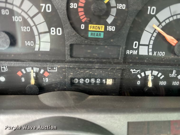 image for item OC9066 1998 GMC C7500  flatbed truck