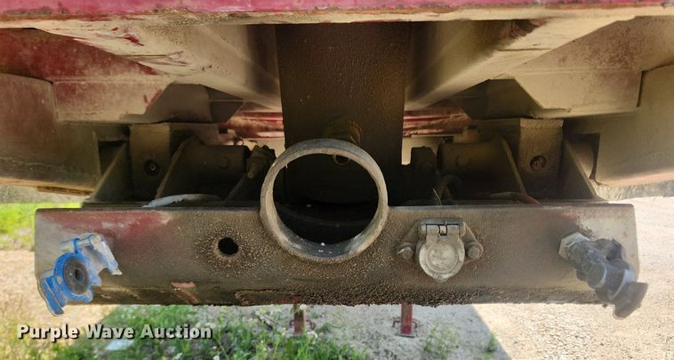 image for item OK9574 1980 Hilbilt  end dump trailer