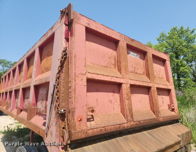 image for item OK9574 1980 Hilbilt  end dump trailer