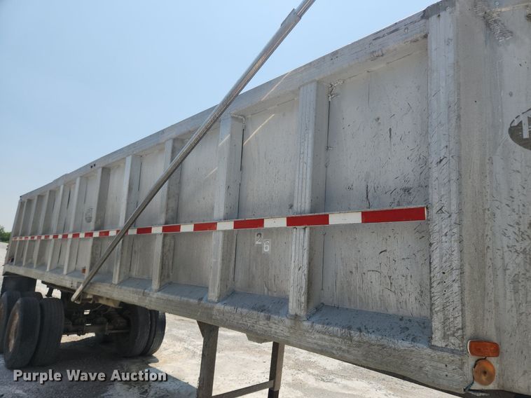 image for item OK9575 1980 Travis  end dump trailer