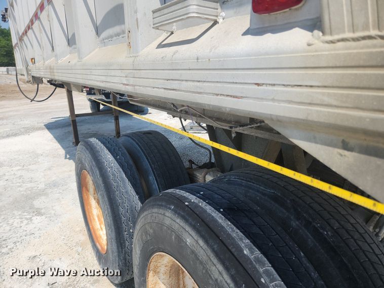 image for item OK9575 1980 Travis  end dump trailer