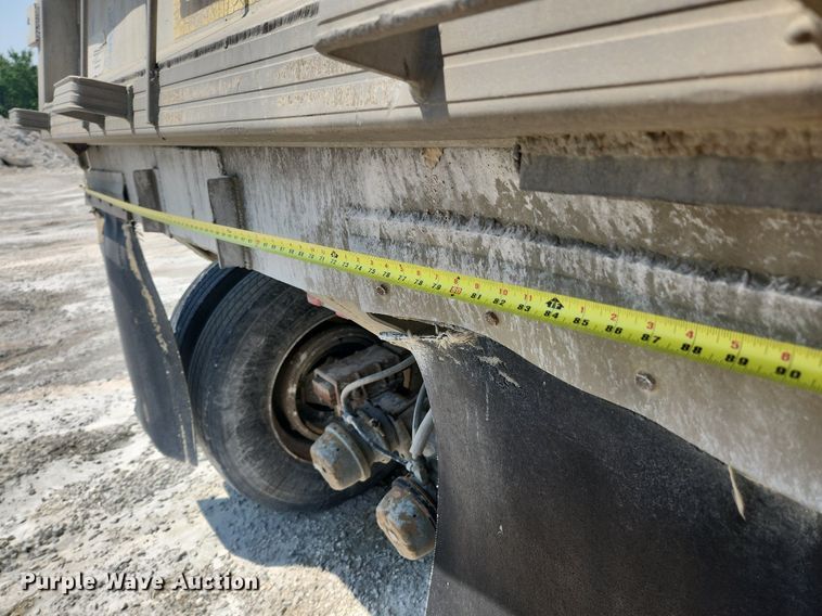 image for item OK9575 1980 Travis  end dump trailer