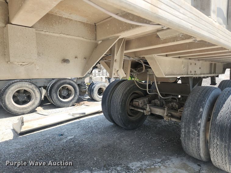 image for item OK9575 1980 Travis  end dump trailer