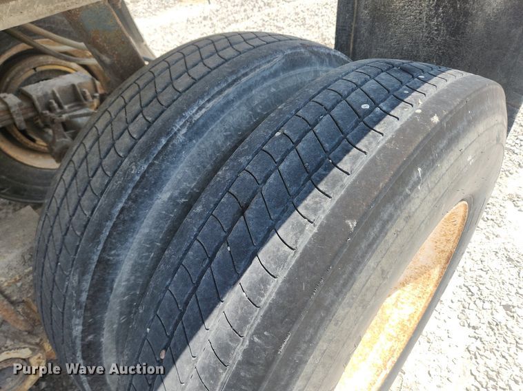 image for item OK9575 1980 Travis  end dump trailer