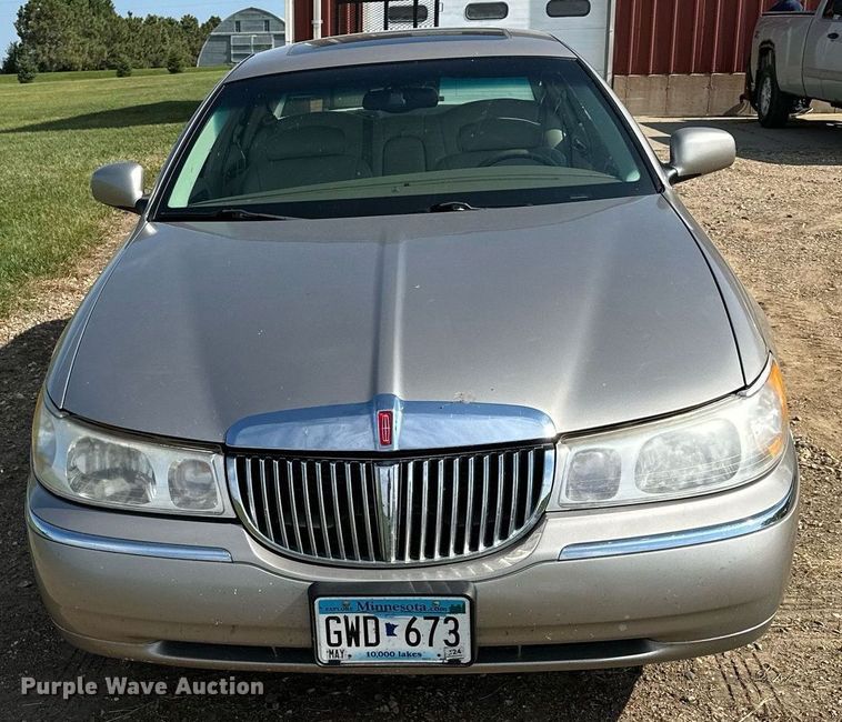 image for item AF9636 2000 Lincoln Town Car