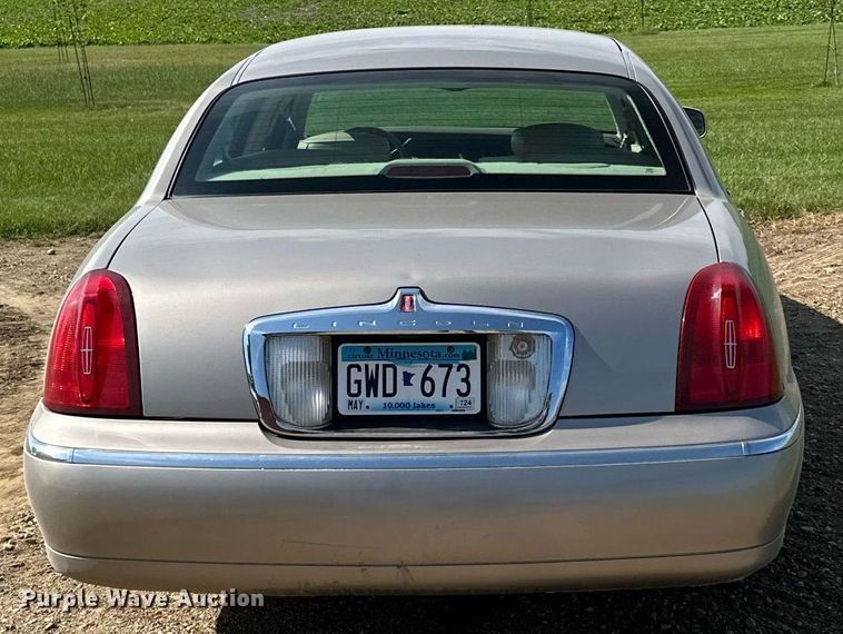 image for item AF9636 2000 Lincoln Town Car