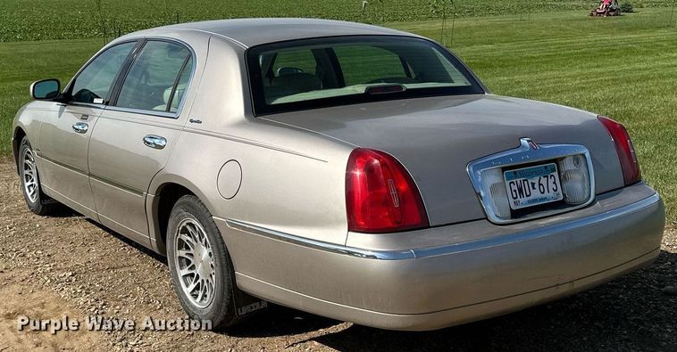 image for item AF9636 2000 Lincoln Town Car