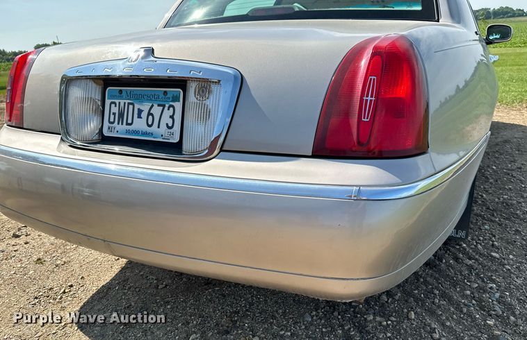 image for item AF9636 2000 Lincoln Town Car